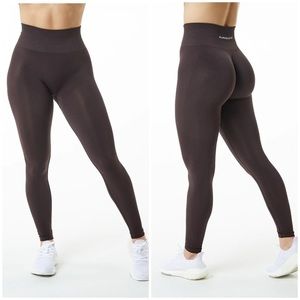 Alphalete Chocolate Amplify Leggings